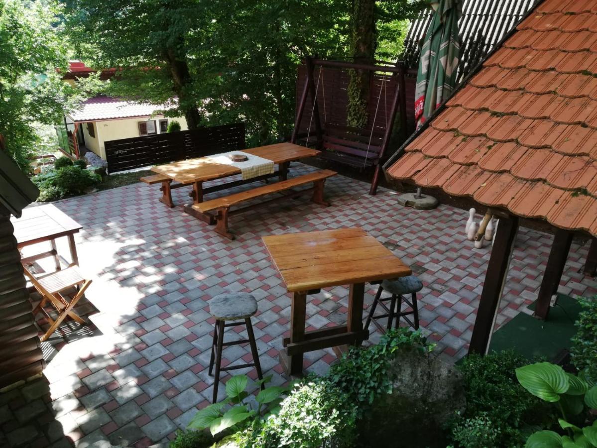 Holiday Home Mreznica Gornji Zvecaj Exterior photo