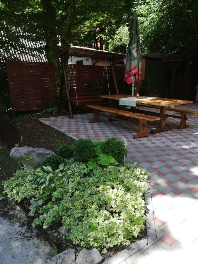Holiday Home Mreznica Gornji Zvecaj Exterior photo