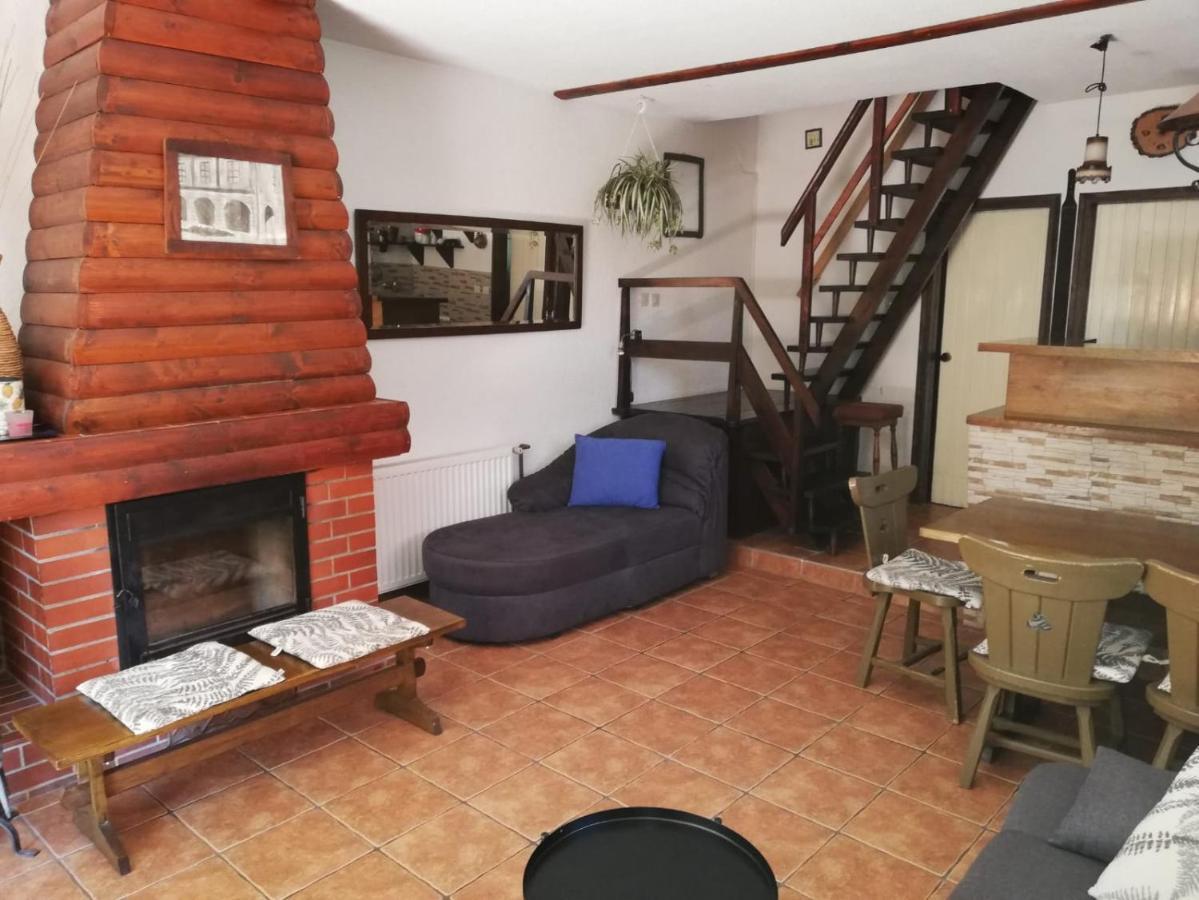 Holiday Home Mreznica Gornji Zvecaj Exterior photo