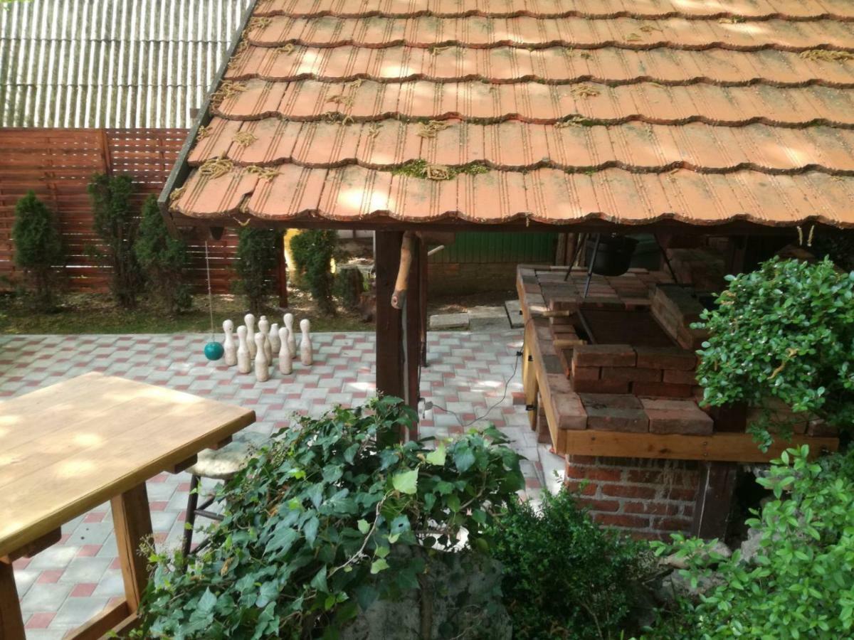 Holiday Home Mreznica Gornji Zvecaj Exterior photo